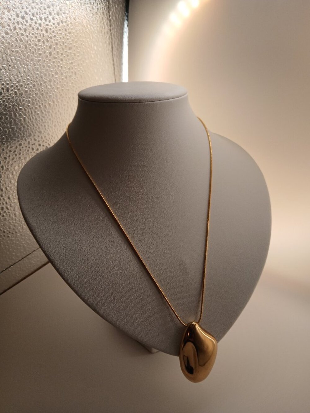 Gold Banana Republic Sleek Modern Long Chain Pendant Necklace up to 22.5 inches